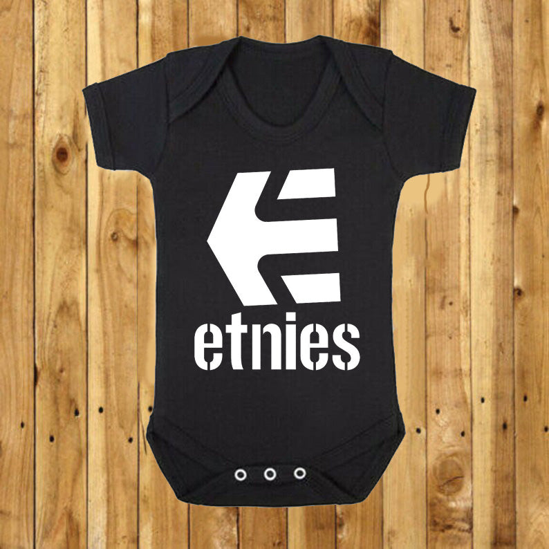 Etnies vest black
